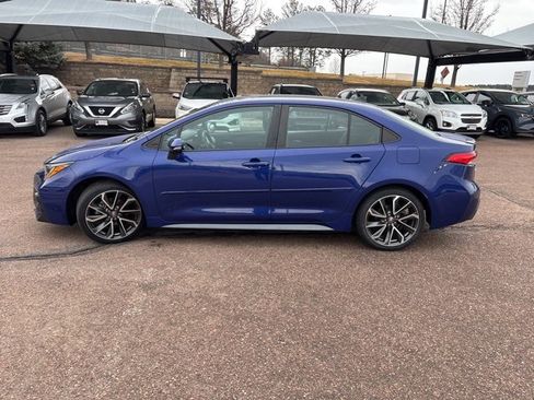 Used 2022 Toyota Corolla SE image 5