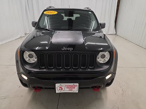 Used 2017 Jeep Renegade Trailhawk AWD/4WD image 8