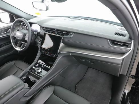 Used 2024 Jeep Grand Cherokee Limited 4xe image 34