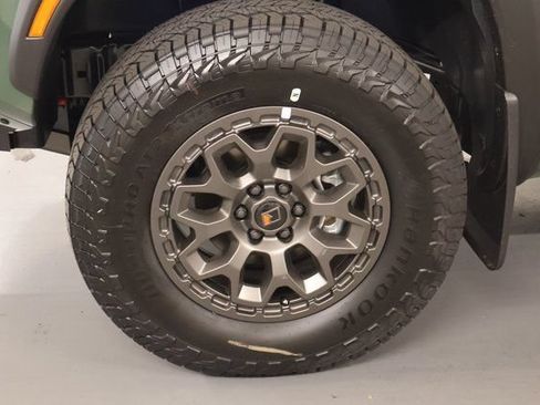 New 2026 Nissan Frontier PRO-4X w/ Pro Premium Package AWD/4WD image 8