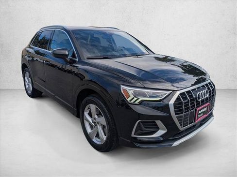 Used 2021 Audi Q3 2.0T Premium Plus w/ Premium Plus Package AWD/4WD image 3