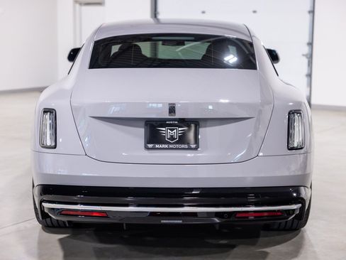 Used 2024 Rolls-Royce Spectre w/ Spectre Launch Package AWD/4WD image 8