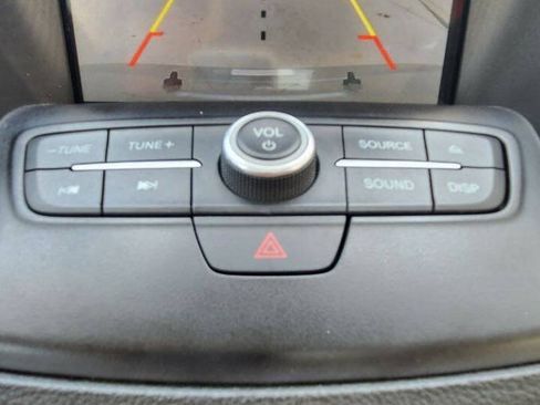 Used 2017 Ford Escape SE w/ SE Leather Comfort Package FWD image 15