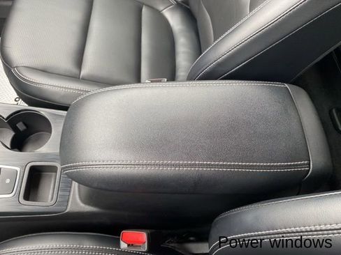 Used 2023 Ford Escape Platinum image 22