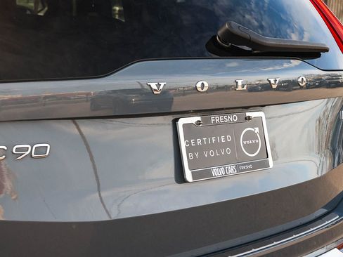 Used 2023 Volvo XC90 B5 Plus w/ Protection Package Premier image 13