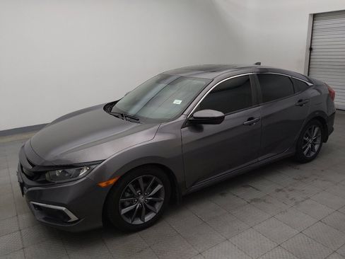 Used 2019 Honda Civic EX image 2