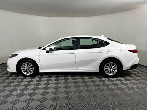 Certified 2025 Toyota Camry LE image 8