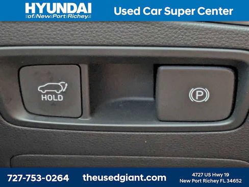 Used 2022 Genesis GV70 2.5T w/ Select Package AWD/4WD image 35