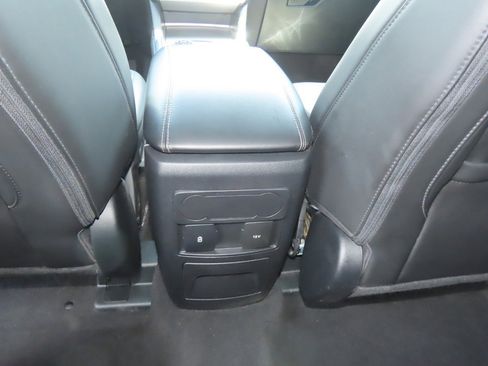 Certified 2023 Ford Explorer XLT w/ Equipment Group 202A RWD image 21