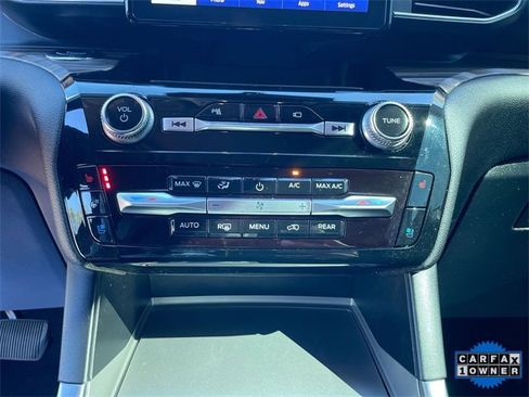 Used 2022 Ford Explorer Limited w/ Equipment Group 301A image 20