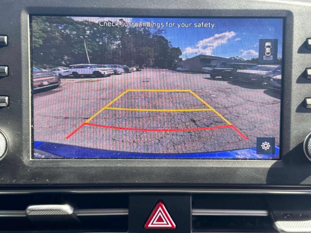 Used 2023 Hyundai Elantra SEL FWD image 26
