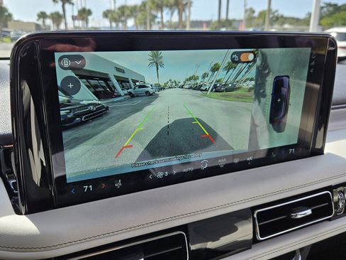 Used 2025 Lincoln Aviator Reserve image 29