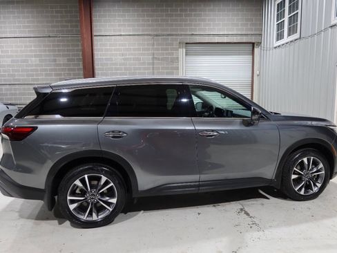 Used 2022 INFINITI QX60 Luxe w/ Cargo Package FWD image 6