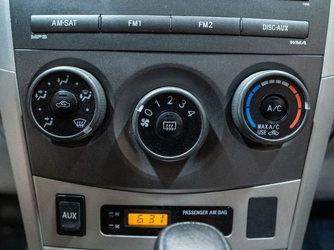 Used 2011 Toyota Corolla LE image 19