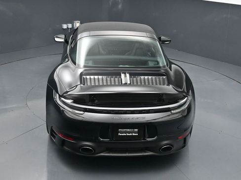 Certified 2022 Porsche 911 Targa 4 GTS AWD/4WD image 16