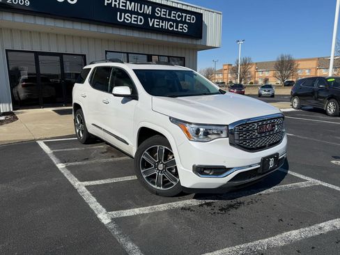 Used 2017 GMC Acadia Denali w/ Technology Package image 7