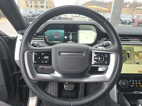 Used 2023 Land Rover Range Rover SE image 33