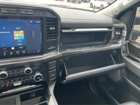 Used 2024 Ford F250 Lariat w/ Lariat Ultimate Package image 29