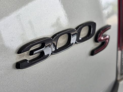 Used 2023 Chrysler 300 S RWD image 7