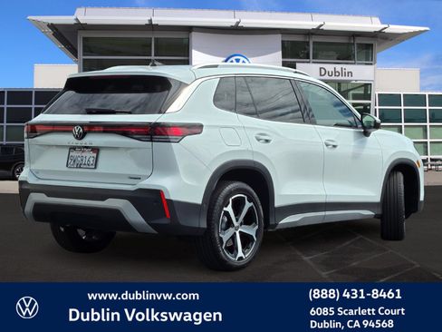 Certified 2026 Volkswagen Tiguan SE AWD/4WD image 4