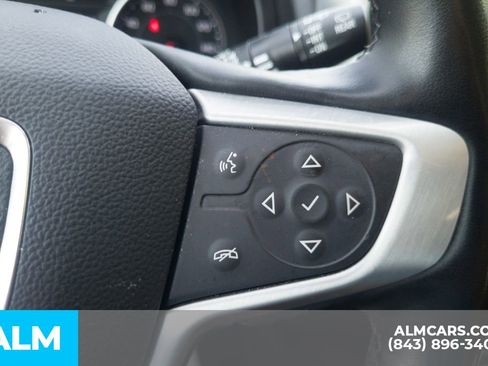 Used 2024 GMC Terrain SLT FWD image 29