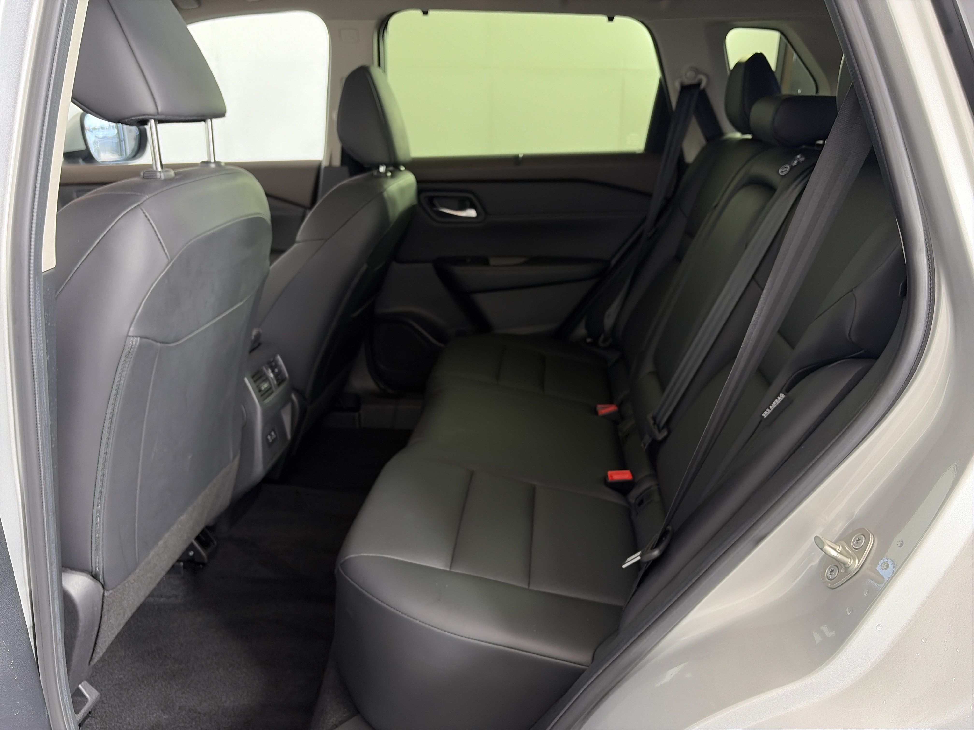 Certified 2023 Nissan Rogue SV w/ SV Premium B Package AWD/4WD image 7