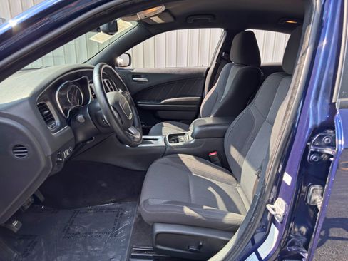Used 2015 Dodge Charger SXT RWD image 15