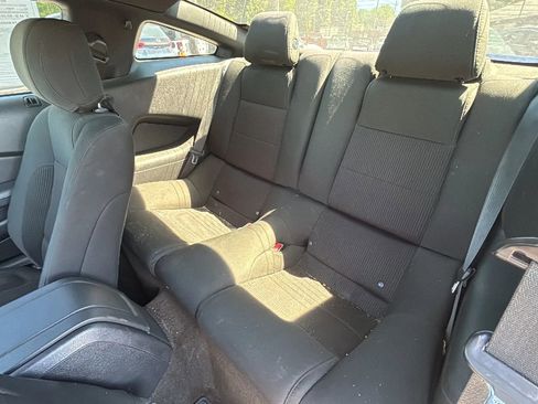 Used 2013 Ford Mustang Coupe RWD image 13