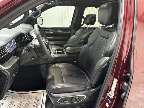 Used 2022 Jeep Wagoneer Series III w/ Premium Group I RWD image 20