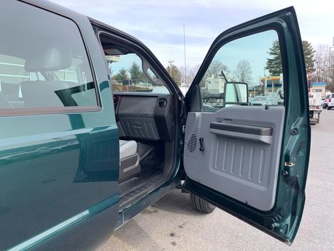 Used 2011 Ford F550 2WD Crew Cab Super Duty w/ Trailer Tow Pkg image 18