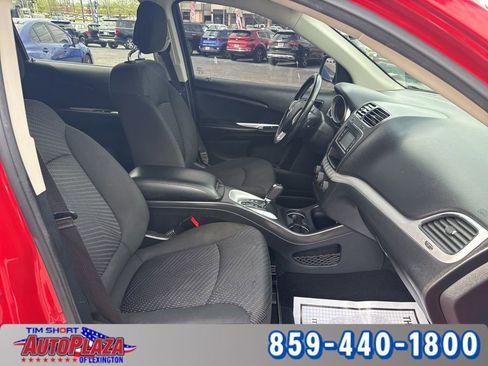 Used 2020 Dodge Journey SE w/ SE Popular Equipment Group FWD image 23