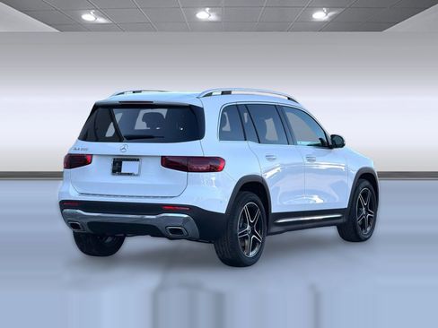 New 2026 Mercedes-Benz GLB 250 image 8