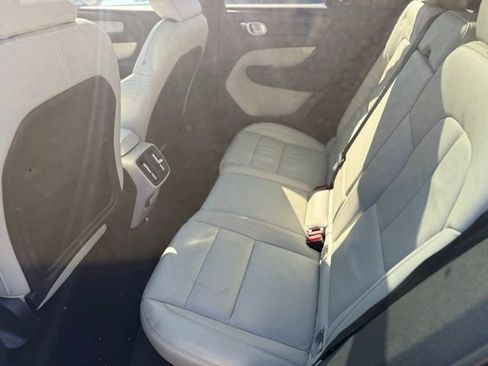 Used 2023 Volvo XC40 B5 Plus w/ Climate Package AWD/4WD image 12