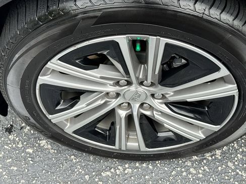 Used 2024 Cadillac Lyriq Luxury RWD image 13