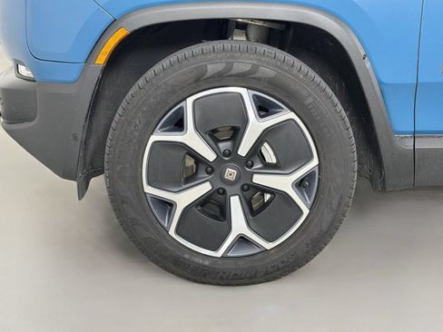Used 2023 Rivian R1T Adventure Dual AWD/4WD image 32