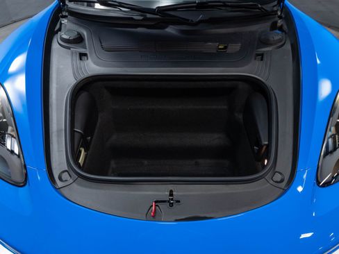 Used 2025 Porsche 718 Cayman RWD image 32
