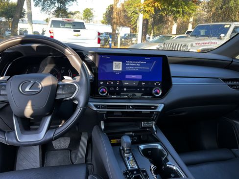 Used 2024 Lexus RX 350 FWD image 31