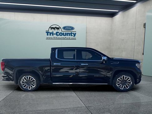 Used 2024 GMC Sierra 1500 Denali Ultimate image 8