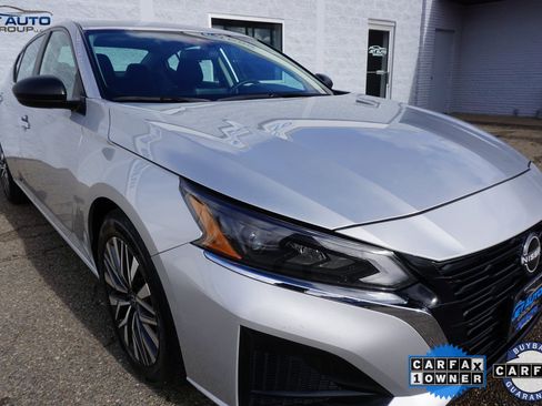 Used 2024 Nissan Altima 2.5 SV image 7