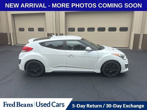 Used 2015 Hyundai Veloster Turbo R-Spec FWD image 4