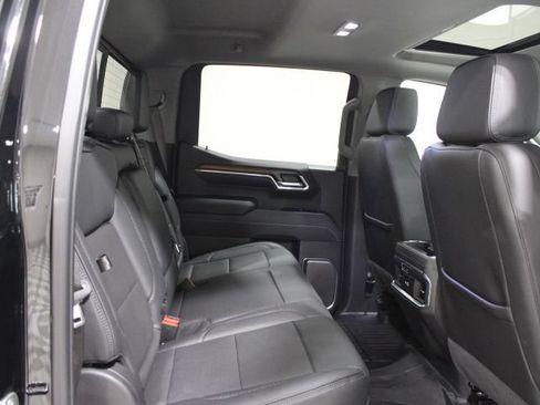 Used 2025 GMC Sierra 1500 Denali w/ Denali Reserve Package AWD/4WD image 31