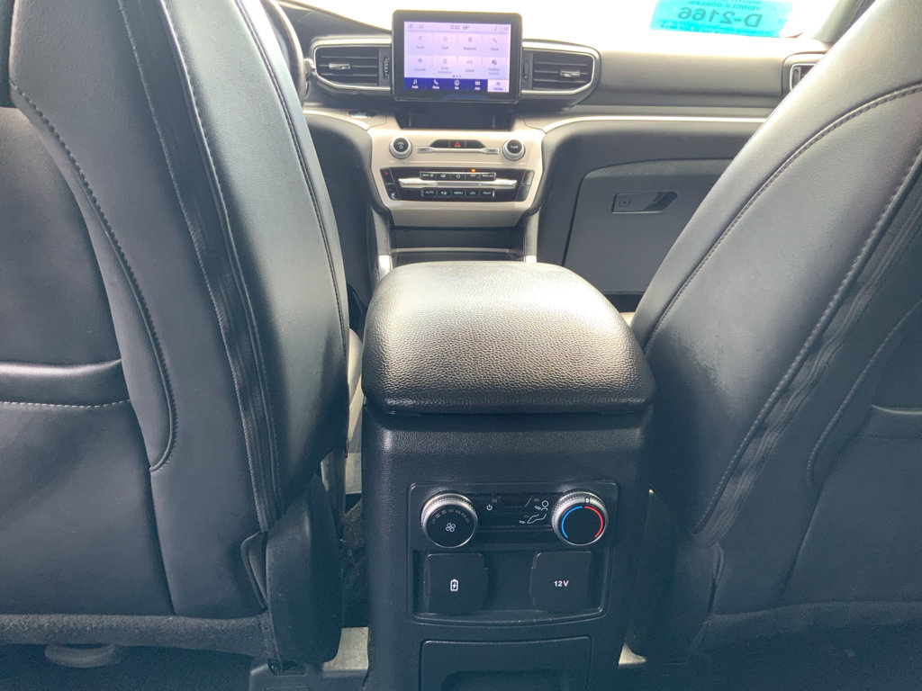 Used 2023 Ford Explorer XLT w/ Equipment Group 202A AWD/4WD image 17