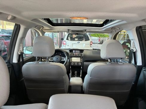 Used 2017 Subaru Forester 2.5i Limited image 13