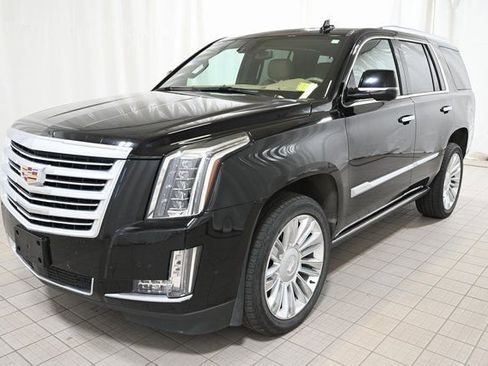 Used 2020 Cadillac Escalade Platinum AWD/4WD image 18