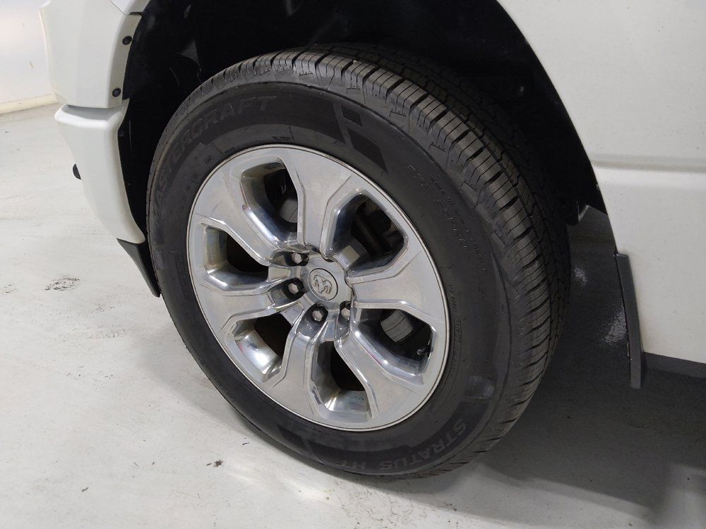 Used 2019 RAM 1500 Big Horn AWD/4WD image 31
