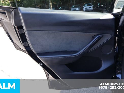 Used 2023 Tesla Model Y Performance AWD/4WD image 17
