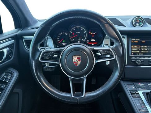 Used 2016 Porsche Macan Turbo image 15