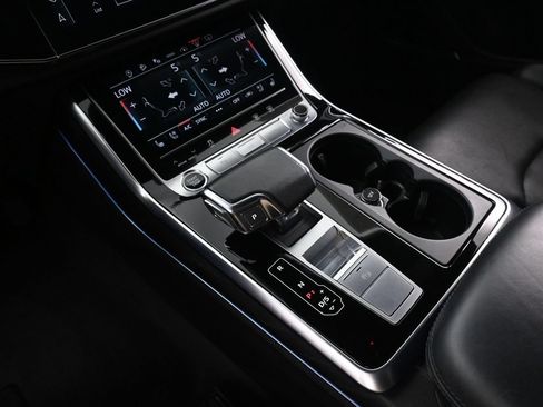 Used 2023 Audi Q8 Prestige w/ Prestige Package AWD/4WD image 39