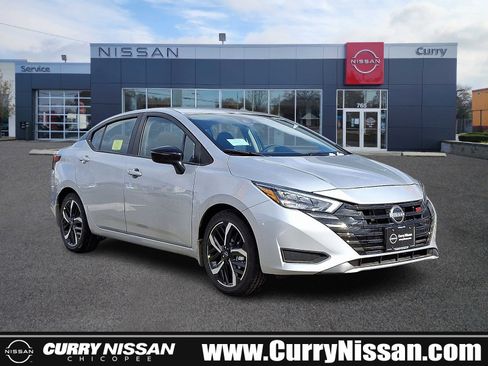 New 2025 Nissan Versa SR w/ Trunk Package image 1