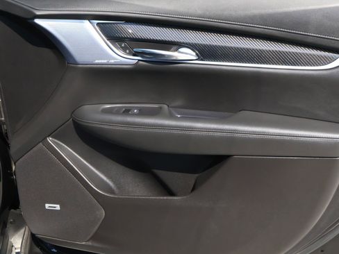 Certified 2024 Cadillac XT6 Sport w/ Technology Package image 22